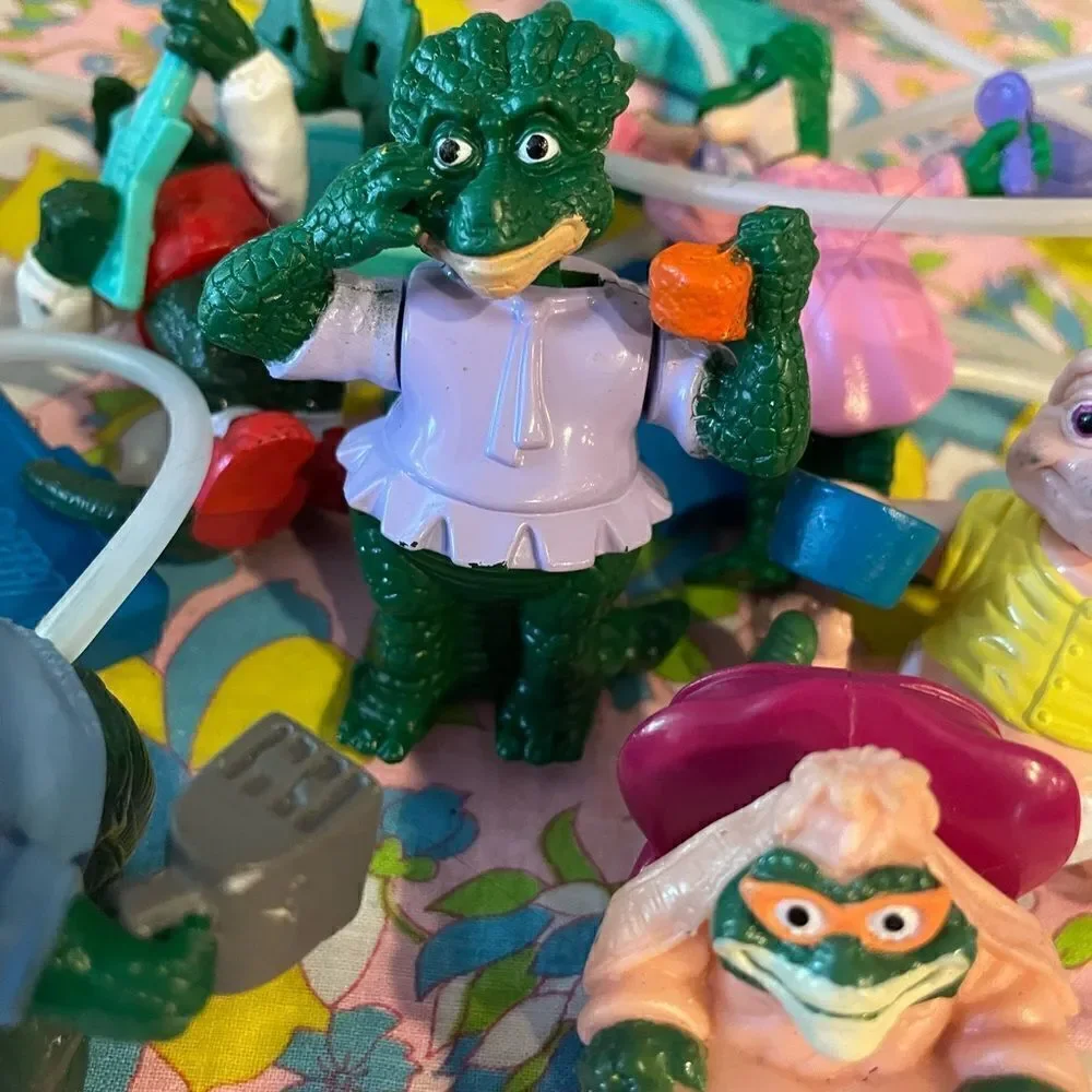 Vintage Lot of 90’s Dinosaur Moveable Toys!